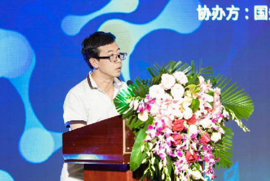 中国海洋湖沼学会藻类学会秘书长牛建峰。